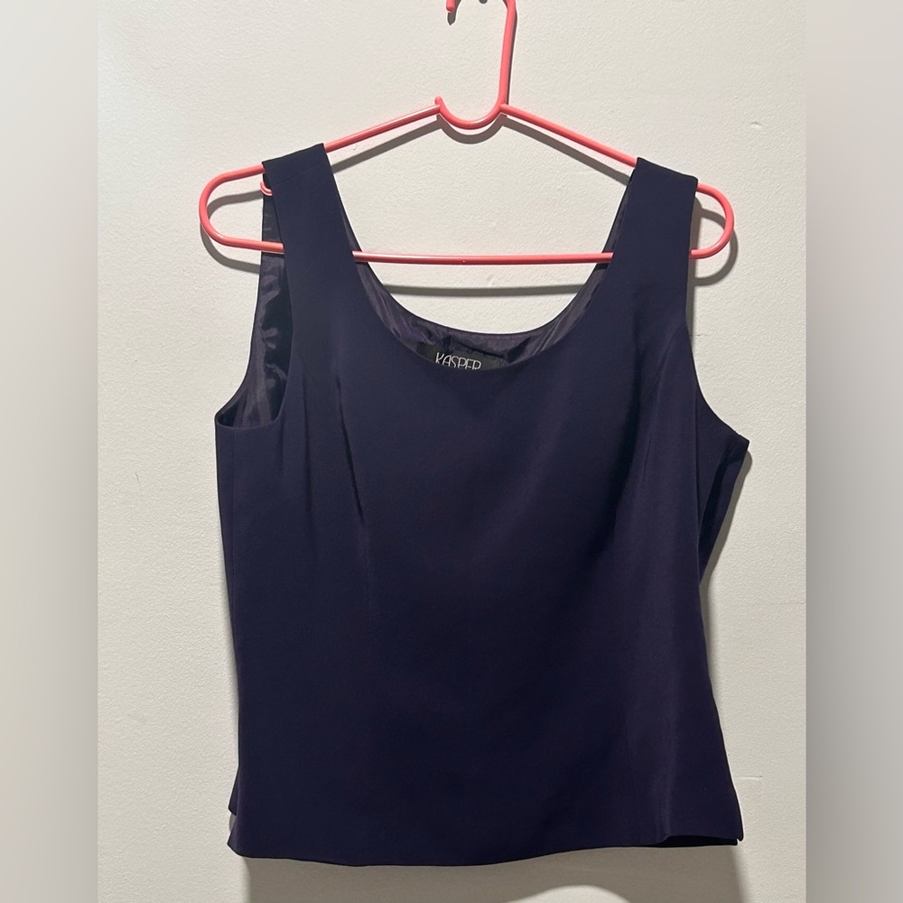 Like New! Kasper Purple Fitted Tank Top